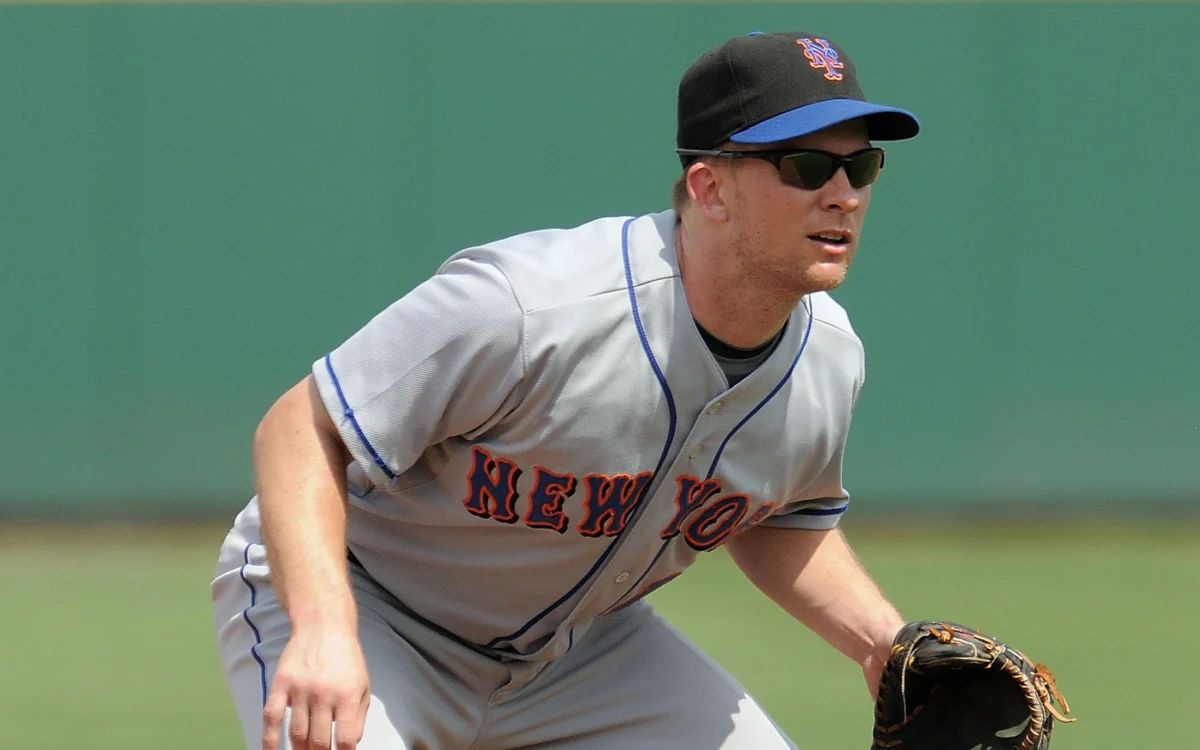 andy green Carlos Mendoza - Mets hire Andy Green as full-time manager on three-year deal