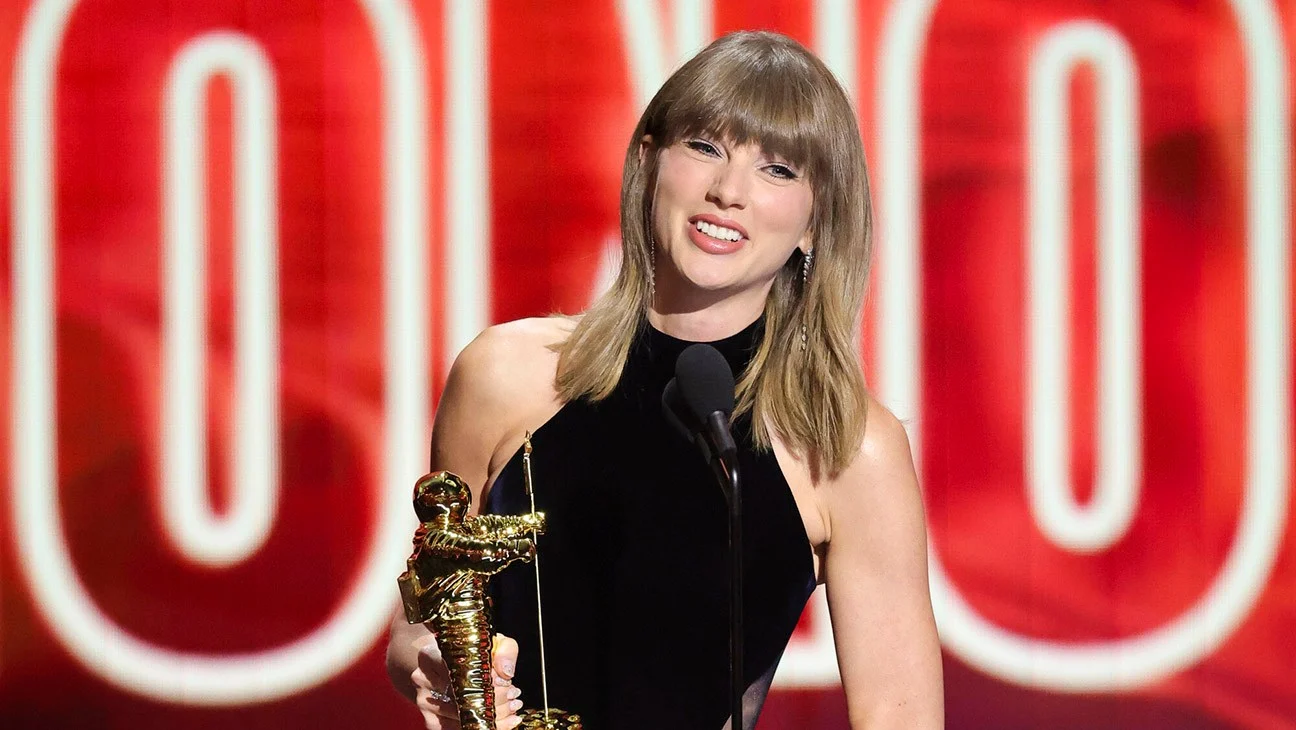 Taylor Swift premieres Patient Zero music video at the VMAs