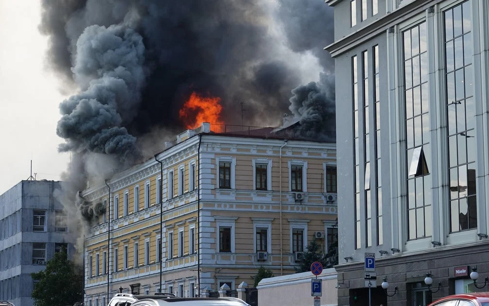 Russian strikes kill at least seven across Ukraine