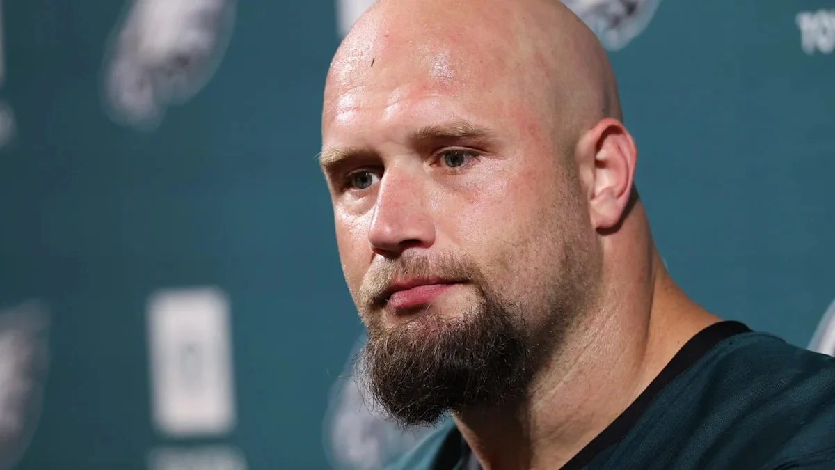 Lane Johnson retires from NFL after 14 seasons with Eagles