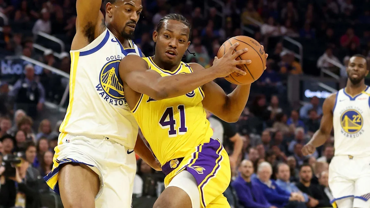 Lakers split first two preseason games with overhauled roster