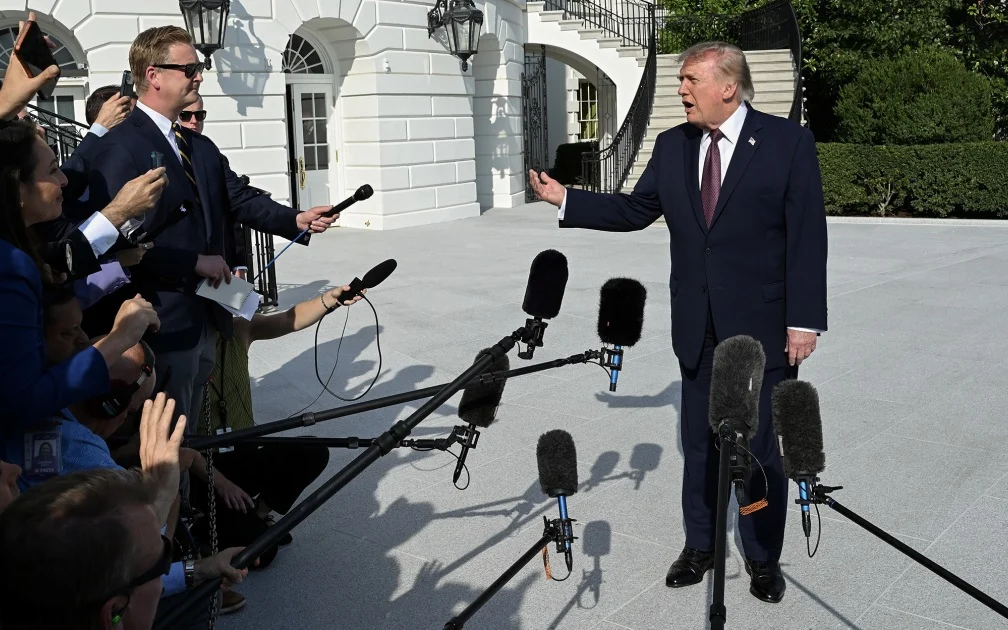 Judge blocks Trump administration from banning three news outlets